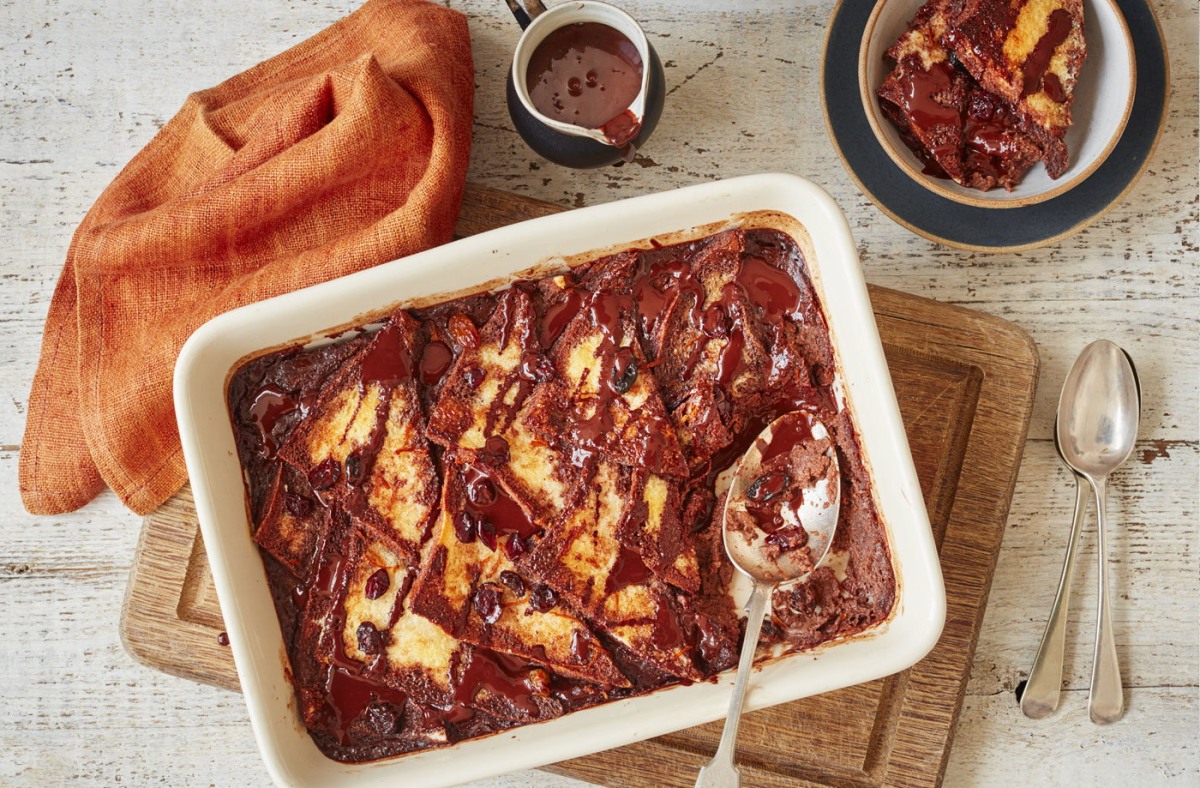 Chocolate bread and butter pudding recipe